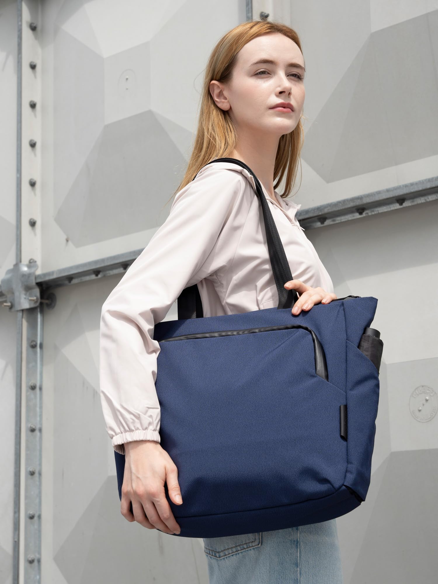 ALPAKA Bravo Tote Bag 14 L, Weatherproof 16 Inch Laptop Briefcase for Men & Women, Travel Tote with Adjustable Shoulder Strap - Image 3